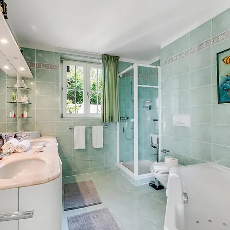 Вілла Tre Pini Лугано