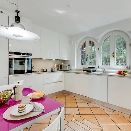 Tre Pini Garden Escape Villa Lugano