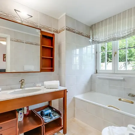 Villa Tre Pini Garden Escape Lugano